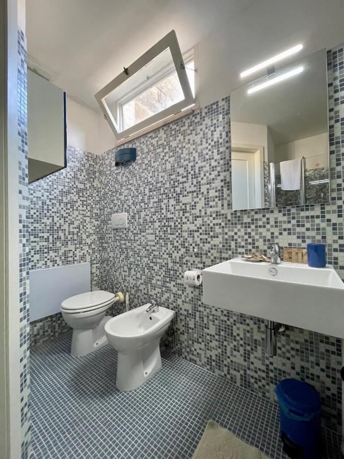 4 Balconi House-Appartamento Salentino Nel Centro Di Lecce Exterior foto